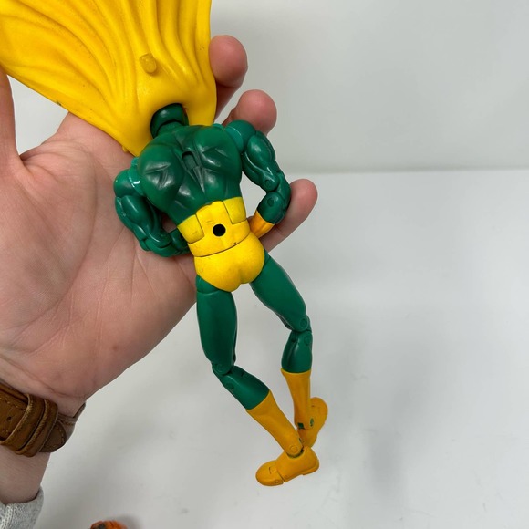 Marvel Vision Action Figure 6” Toy Biz 2003 Rubber Cape - Picture 4 of 7